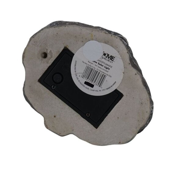 Garden Gnome with Solar Light & LED Water Pump – 10" Resin Statue, Broken/Damage - Picture 8 of 8